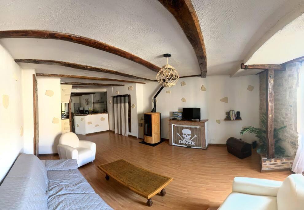 Maison De Au Coeur D'un Village De Caractere Dans Le Jura Saint-Julien (Jura)
